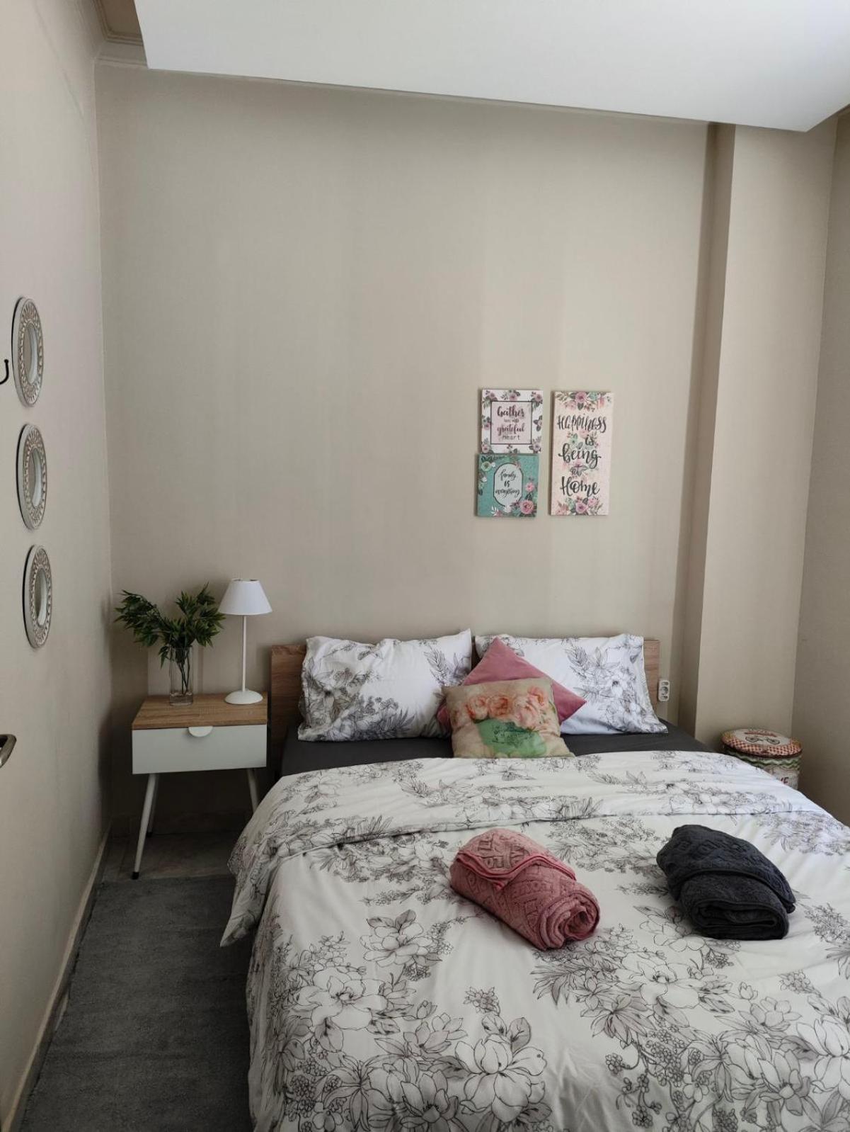 Downtown Comfy Apartment Edessa Exterior foto